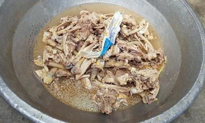 Ai phải chịu trách nhiệm vụ 81 học sinh nhiễm sán lợn ở Bắc Ninh?