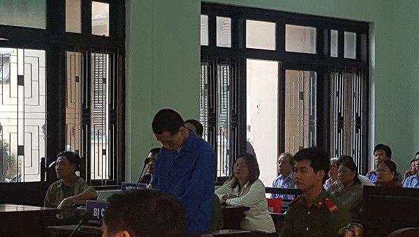 Giết người tại đám tang bố, nam thanh niên lĩnh án 16 năm tù