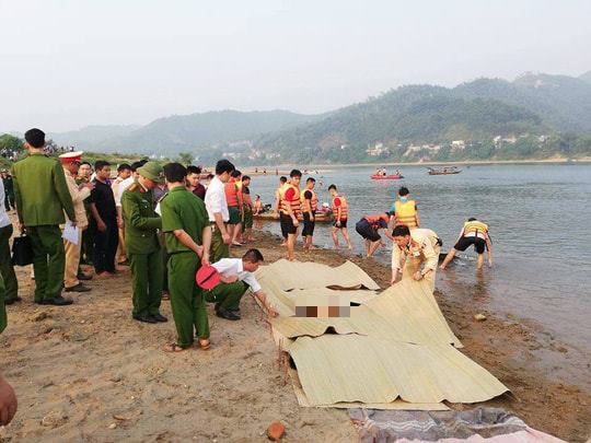 hoa binh: da xac dinh duoc danh tinh 8 hoc sinh duoi nuoc hinh anh 7