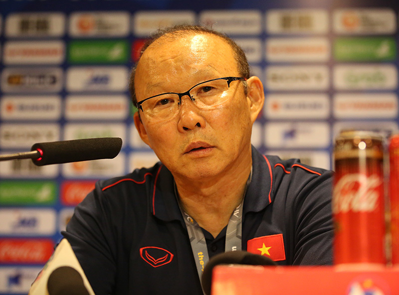 HLV Park Hang Seo: 'U23 Việt Nam chơi tất tay với Indonesia, Thái Lan'