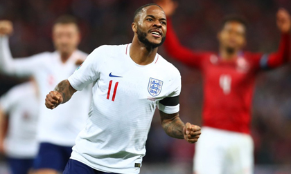 Sterling 'nổ' hat-trick, tuyển Anh vùi dập CH Séc