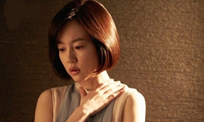 Sững sờ khi thấy chị Phấn hàng xóm hơn chồng 5 tuổi 'sợ chuột' đến mức này