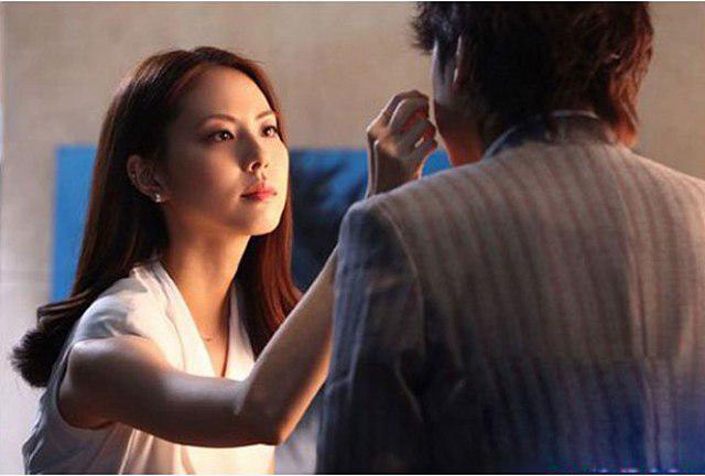 chong dot ngot that ong dan tinh, cuoc gap vo tinh trong vien he lo bi mat suot 5 nam - 1