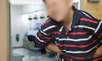 Cậu bé bị thủng dạ dày, khi biết nguyên nhân nhiều người phải giật mình xem lại cách chăm con
