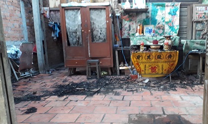 Người đàn ông chết cháy trong căn nhà với bình gas mở van