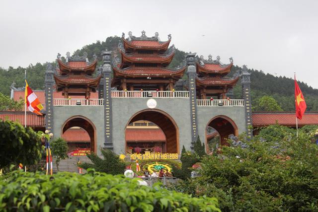 chua ba vang hien ra sao sau tam bao 