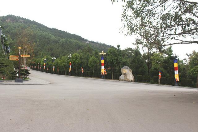 chua ba vang hien ra sao sau tam bao 