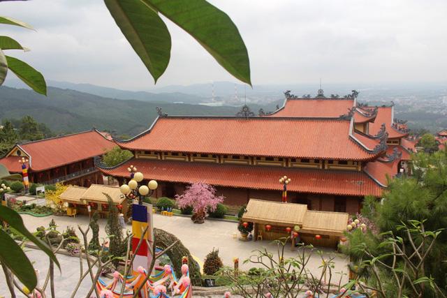 chua ba vang hien ra sao sau tam bao 