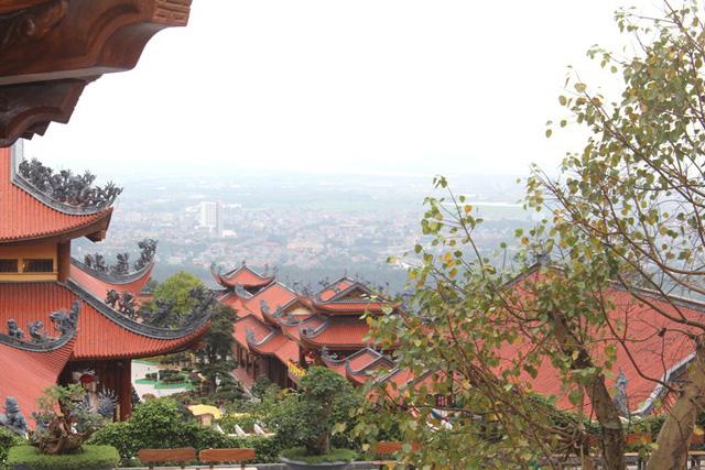 chua ba vang hien ra sao sau tam bao 