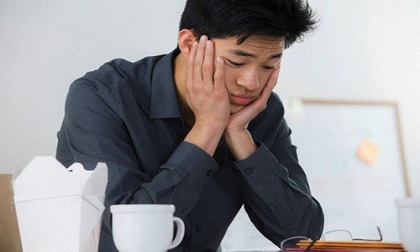 Sốc vì vợ chê mẹ chồng nhà quê nói ngọng
