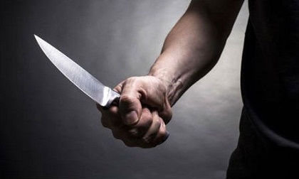 Người đàn ông mất mạng vì xen vào chuyện vợ chồng nhà hàng xóm