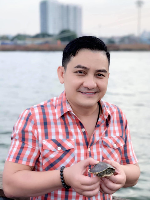 Anh Vu - tho son thanh danh hai, cat 8 tac ruot vi benh ung thu hinh anh 1 