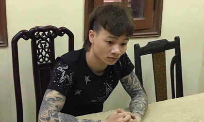 Khá Bảnh vẫn phong cách 'cợt nhả' tại cơ quan công an