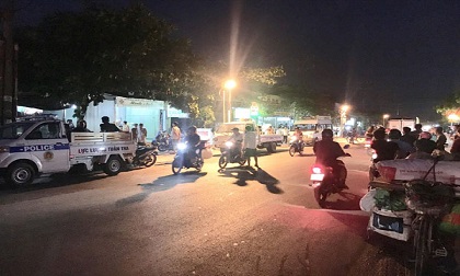 Mẹ phát hiện con trai chết trong tư thế treo cổ trong phòng trọ