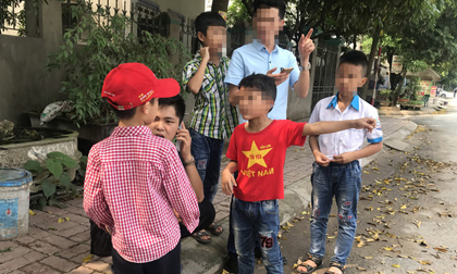 Bé trai 6 tuổi kể lại giây phút vấp ngã thoát khỏi đàn chó dữ mới cắn chết người