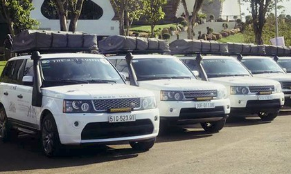 Tiền nhiều để làm gì: Ông Đặng Lê Nguyên Vũ mạnh tay chi hàng trăm triệu để lắp đèn cho dàn xe sang