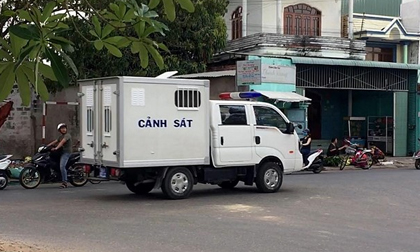 Giải cứu 1 phụ nữ bị nhóm người bắt chở đi đòi tiền chuộc
