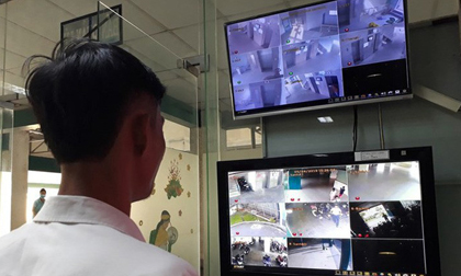 Vụ sàm sỡ bé gái trong thang máy: Chất lượng clip thấp, chứng cứ yếu?