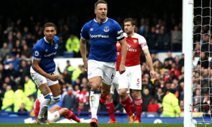 Gục ngã trên sân Everton, Arsenal lâm nguy trong cuộc đua Top 4