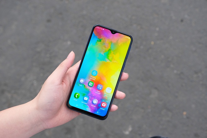 TOP smartphone màn hình lớn, trang bị 