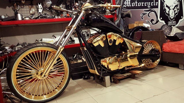 Bộ sưu tập xe hơi tiền tỉ của Phúc XO - Ảnh 7.