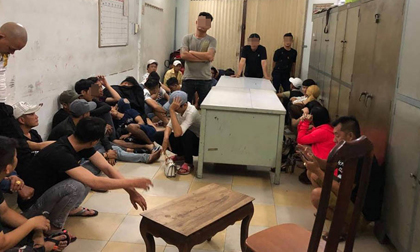 Đột kích vũ trường của dân chơi ma tuý ở trung tâm Sài Gòn