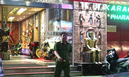 Công an TP HCM phong tỏa karaoke của đại gia Phúc XO