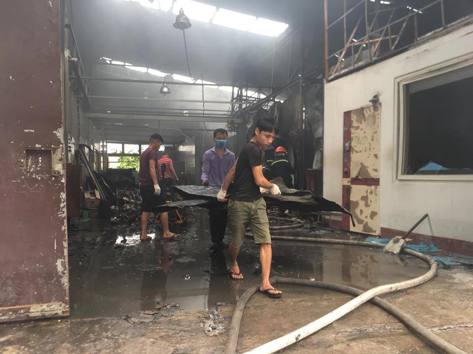 Hiện trường vụ cháy kinh hoàng 8 người chết và mất tích - 10