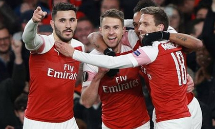 Thắng nhẹ Napoli, Arsenal tiến sát bán kết Europa League
