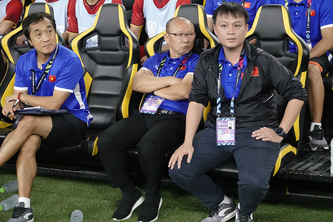 HLV Park Hang Seo “chơi lớn”: Khó trăm bề!