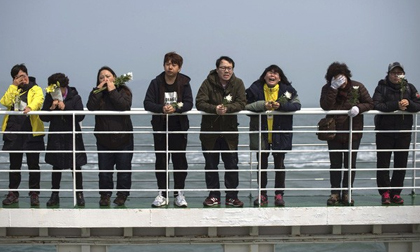 5 năm sau thảm kịch chìm phà Sewol, Hàn Quốc: 9 người vẫn mất tích, nỗi đau chưa nguôi
