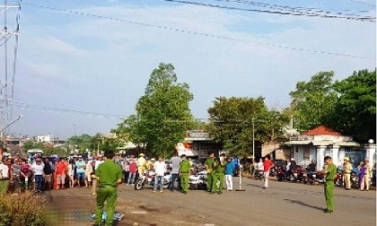 Cô gái đem thi thể mẹ 71 tuổi vức ở bãi rác được thả tự do