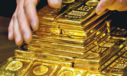 Giá vàng hôm nay 19/4: Áp lực bán tháo, vàng chìm sâu dưới đáy