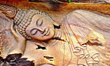 Phật dạy: 5 hành vi tiêu hao phúc báo, 3 đời nghèo khó, tránh càng xa càng tốt