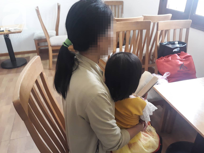 Người mẹ đau đớn tố cáo lão già xâm hại con gái 3 tuổi: Con bé nói ông ta làm con đau, hôn vào mặt con...