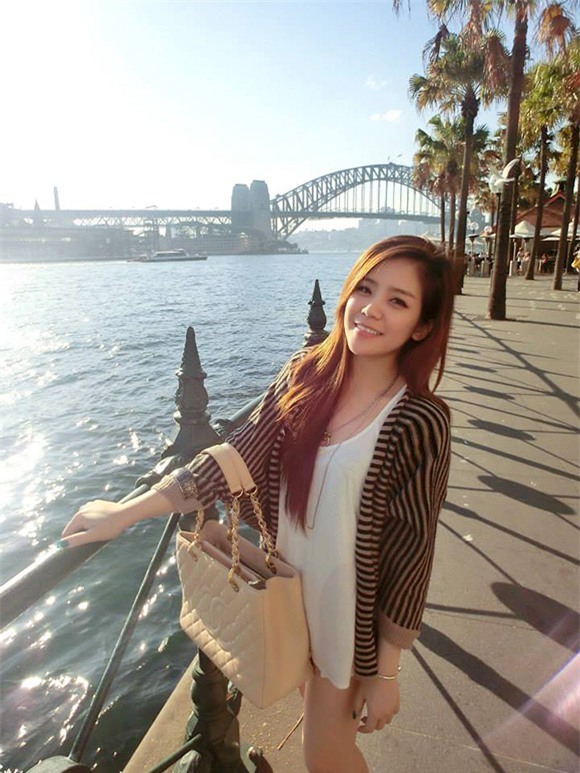 Cuộc sống thượng lưu bên trời Tây của hot girl thừa kế đình đám Việt Nam