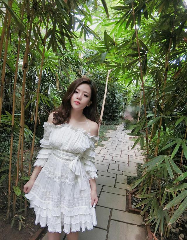 Cuộc sống thượng lưu bên trời Tây của hot girl thừa kế đình đám Việt Nam