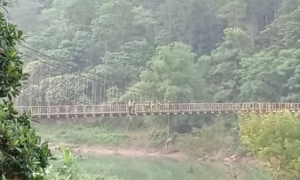 Hà Giang: Bất thường thi thể nam thanh niên treo lơ lửng giữa cầu
