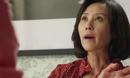 Mẹ chồng chết lặng khi nghe được cuộc điện thoại của con dâu ‘hư hỏng’