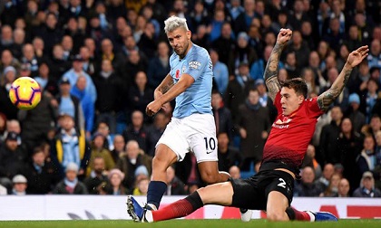 Đánh gục MU, Man City đòi lại vị trí số 1