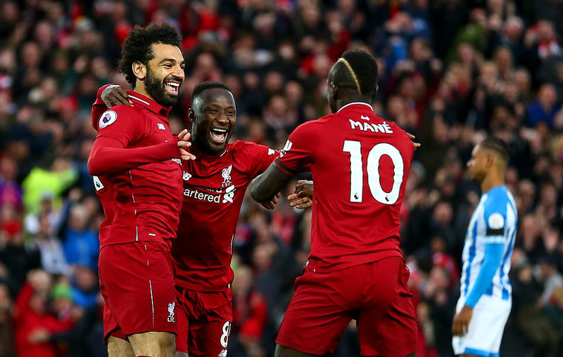 Thắng '5 sao', Liverpool vượt Man City leo lên đỉnh bảng