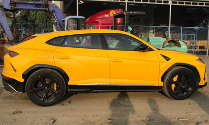 Đại gia Việt chịu chơi bỏ chục tỷ sắm siêu xe 'bò vàng' Lamborghini
