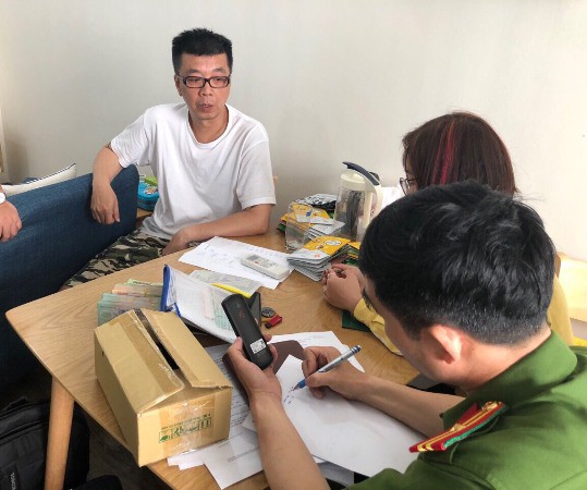 Choáng với lượng tiền, xe xịn trong đường dây đánh bạc 30.000 tỉ đồng