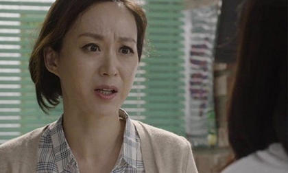 'Vỏ quýt dày gặp móng tay nhọn': Dâu mới, dâu cũ và màn chạm mặt 'tê tái' của mẹ chồng