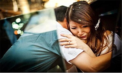 Gái lấy chồng xa kể thương ba nằm viện nhưng lại bị 'dập' tơi tả vì một chi tiết 