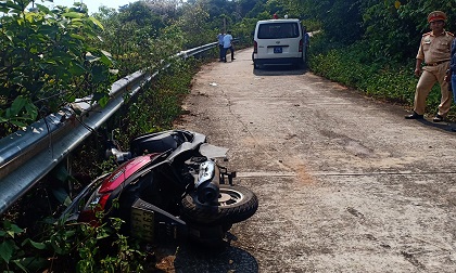 Tông vào taluy bên đường, nữ sinh viên 19 tuổi tử vong trên núi Sơn Trà