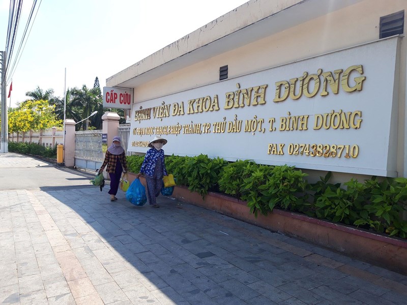 Bé sơ sinh tử vong sau sinh, người nhà tố bệnh viện tắc trách - ảnh 1