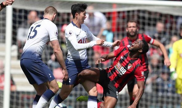 Son Heung Min đánh người, 9 cầu thủ Tottenham thua đau Bournemouth