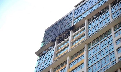 Cháy căn hộ trong chung cư The Vista An Phú, cư dân hoảng loạn bỏ chạy