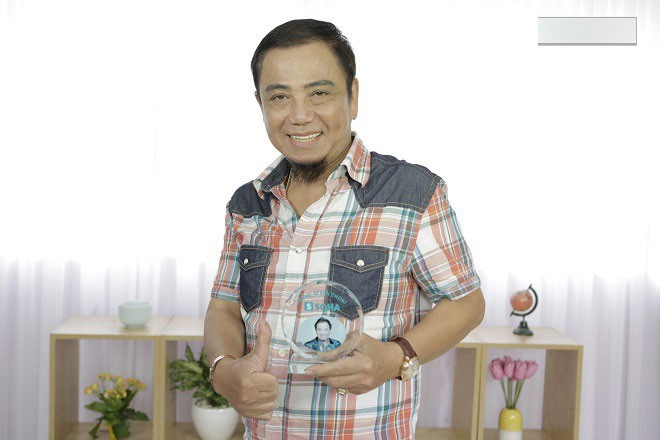 Nghệ sĩ hài Hồng Tơ bị bắt quả tang đánh bạc cùng nhiều người nước ngoài tại nhà - Ảnh 1.